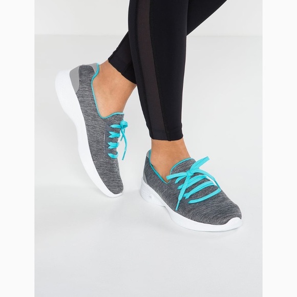 skechers performance go walk 4